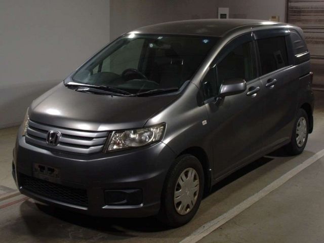 6329 Honda Freed spike GB3 2011 г. (TAA Chubu)